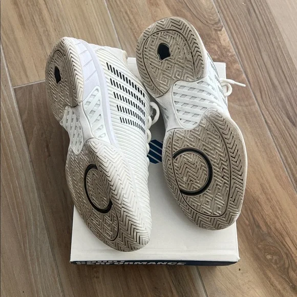 K Swiss Court Shoes - Picture 6 of 8